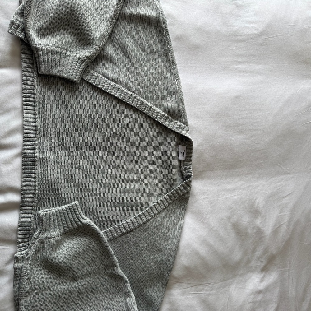 TNA Gray Knit CROPPED Sweater